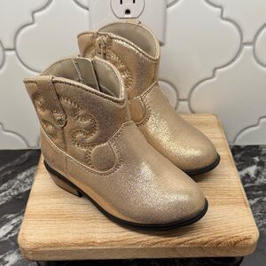 ✨Cat & Jack Gold Boots Girls size 8 Toddler